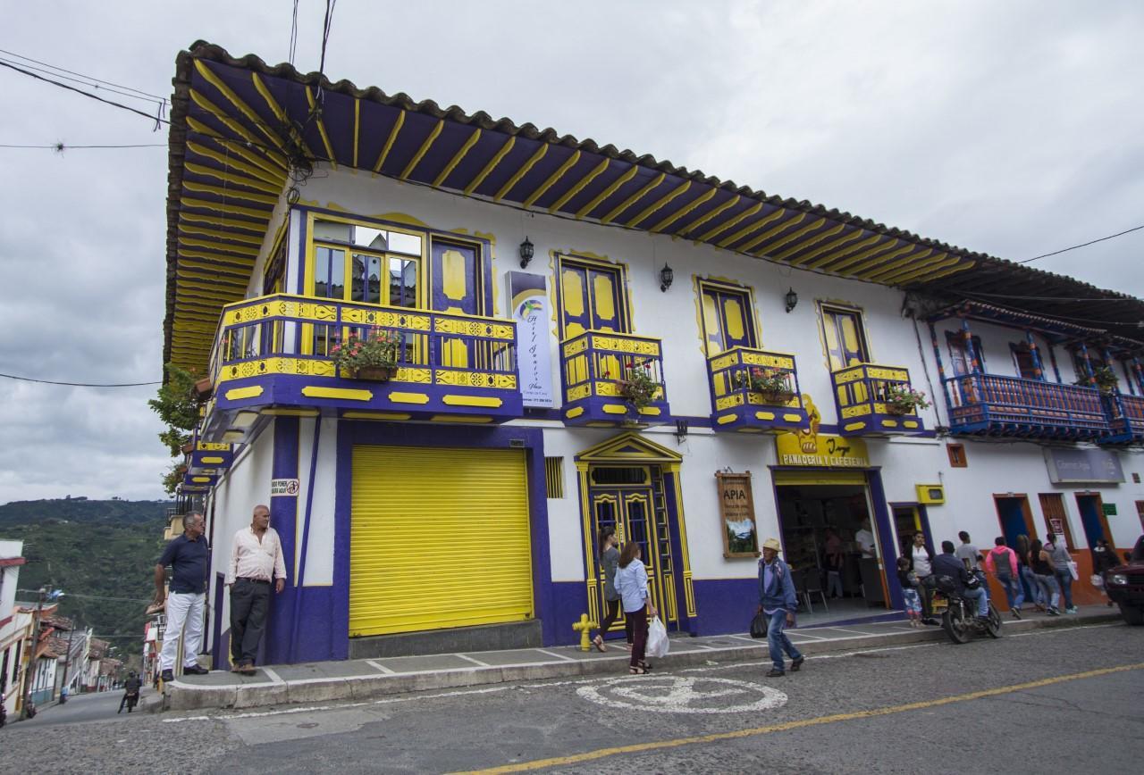 Hotel Junior Plaza Apía المظهر الخارجي الصورة